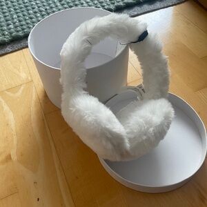 Uggs White Earmuffs